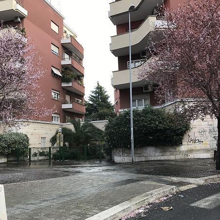 Vatican May'S House Рим Екстериор снимка